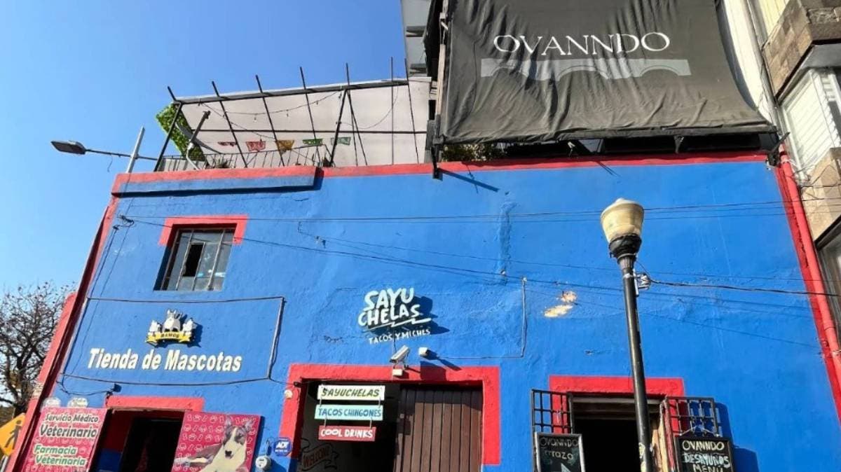 Asalto nocturno en el corazón de Analco: ladrones saquean restaurante Ovando y se llevan $50 mil en equipo y botellas