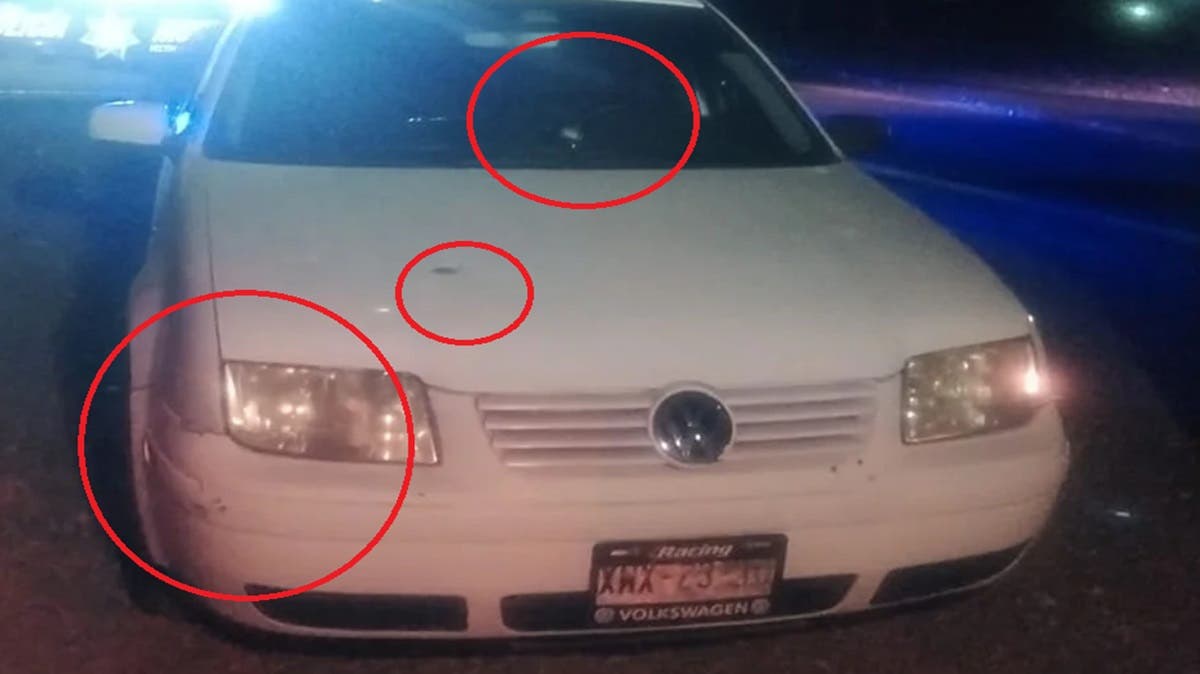 ¡Terror en la carretera! Balean y abandonan Jetta en Puebla–Tehuacán