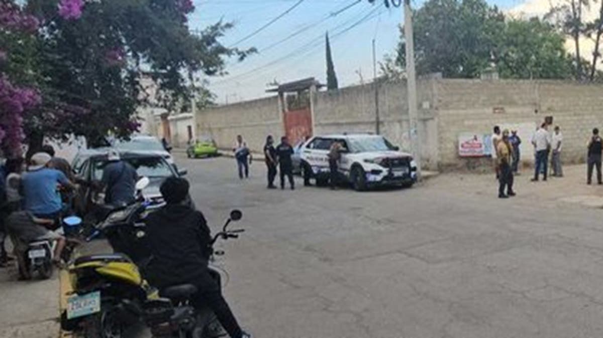 Joven de 23 años baleado en Totimehuacan; investigan si fue asalto o venganza