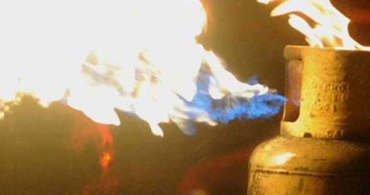 Explosión en evento social en Coxcatlán deja tres mujeres con quemaduras; investigan fuga de gas como causa