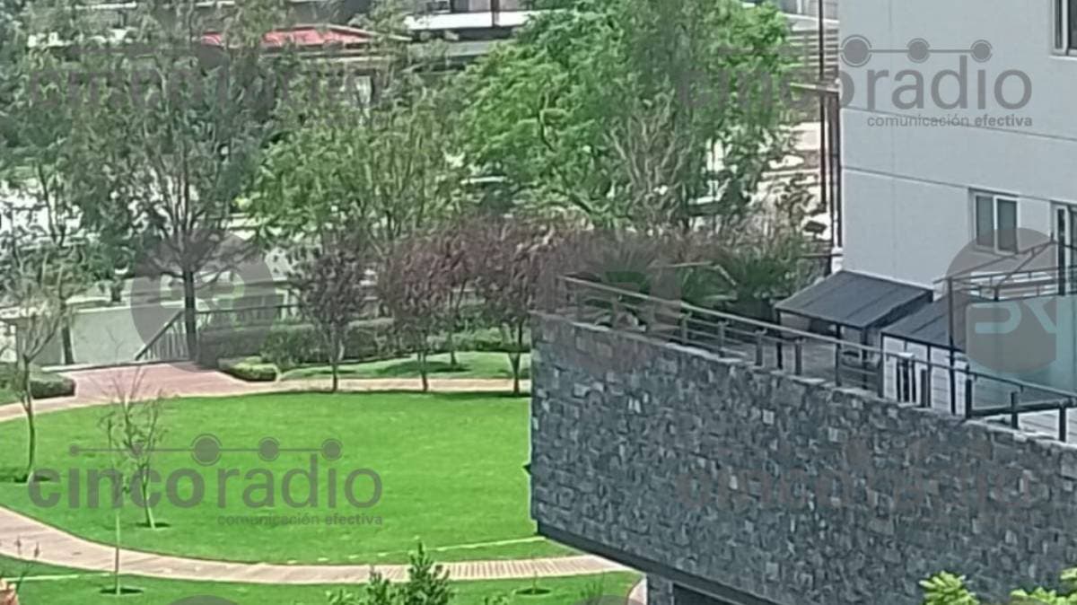 Un cuerpo cae desde el silencio en Lomas de Angelópolis | Autoridades abren investigación