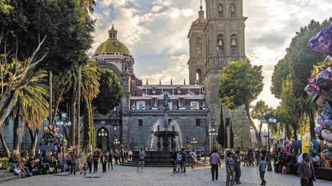 Galleta con “sorpresa”: mujer termina en el hospital tras confiar en falso estudiante en el Centro de Puebla