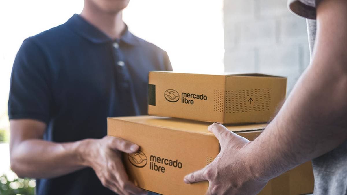 Disfrazados de repartidores de Mercado Libre: disparan a adolescente en Zacatlán tras intento de robo en su casa