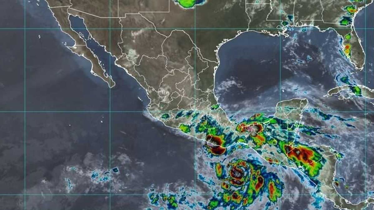 ¡Alerta en Puebla! Suspenden clases por Huracán  Erick