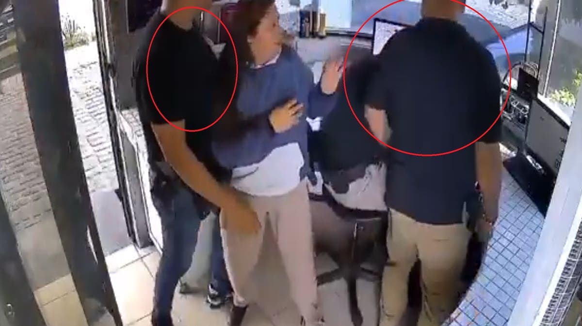 Escoltas golpean a guardia por pedir identificación: video indigna