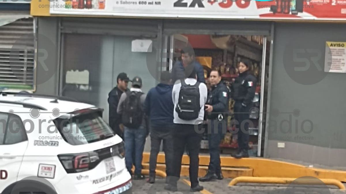 Dos OXXO en Puebla bajo ataque: disturbios y robo al mismo tiempo