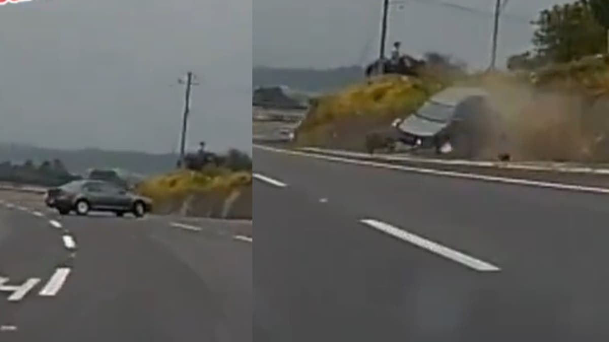 VIDEO: Captan fuerte volcadura en la autopista México–Puebla; auto se estrella en curva