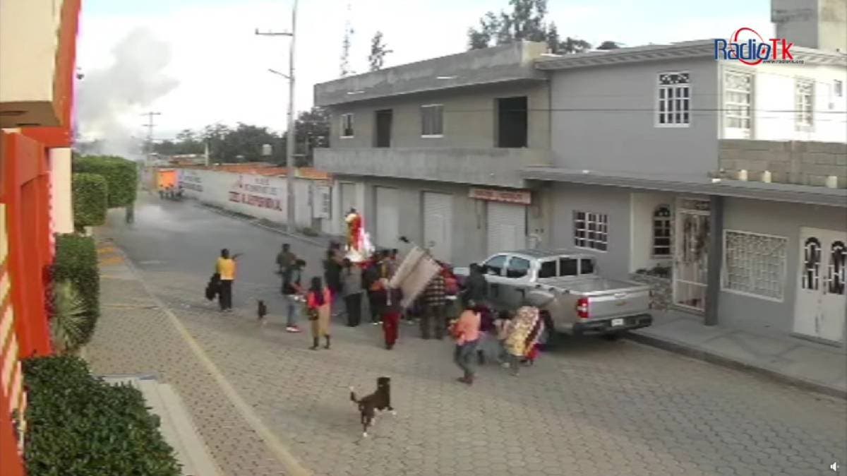 Explosión de pirotecnia en fiesta religiosa deja a dos niños gravemente heridos en Puebla