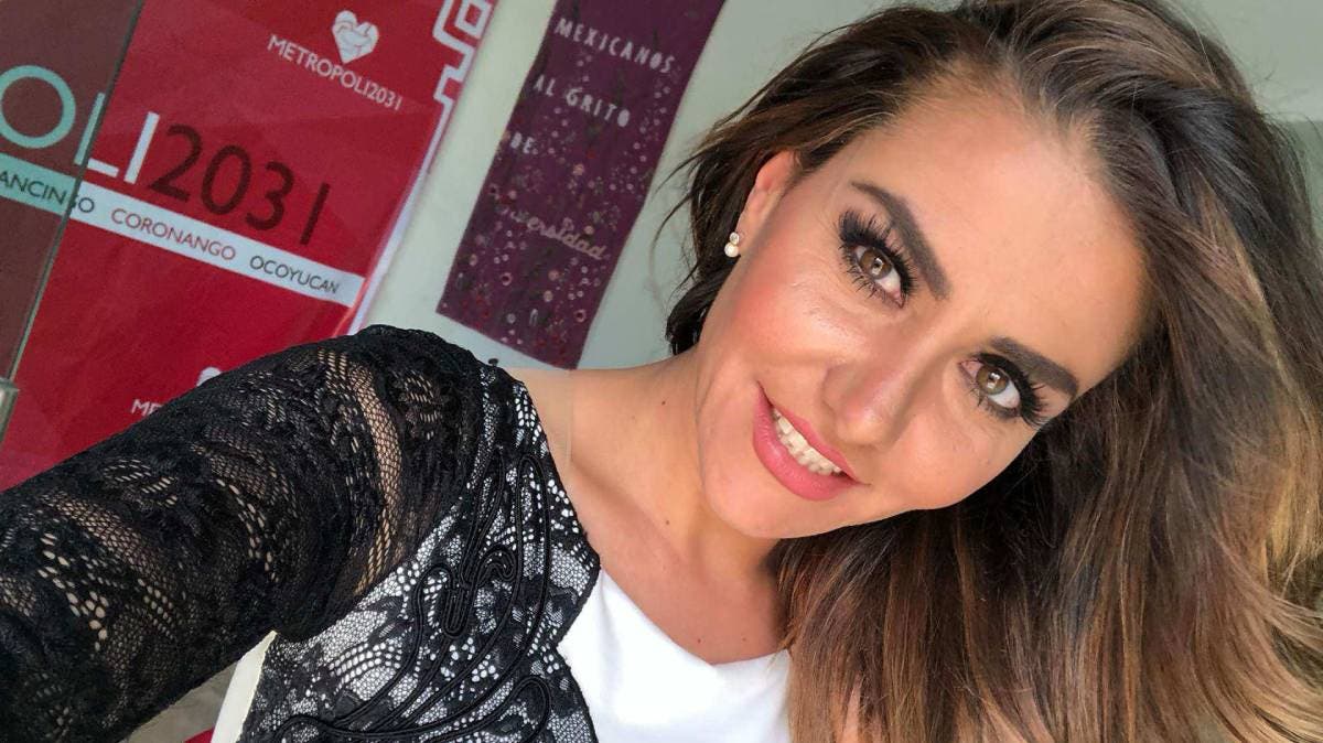 Nay Salvatori vuelve a la radio en Puebla mientras sigue como diputada: escándalos, micrófono y doble función