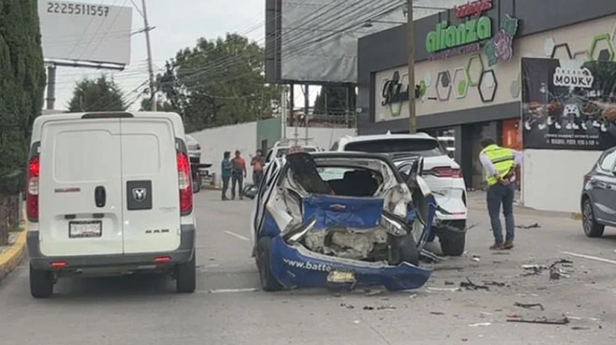 ¡Otra vez la “curva maldita” de Zavaleta! Fuerte choque provoca caos y alerta a conductores