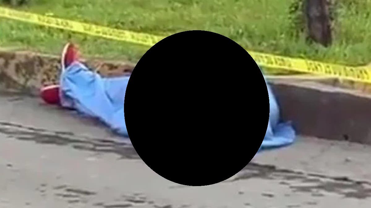 ¿Atropellado o cayó? Encuentran a hombre muerto junto al puente del Atoyac