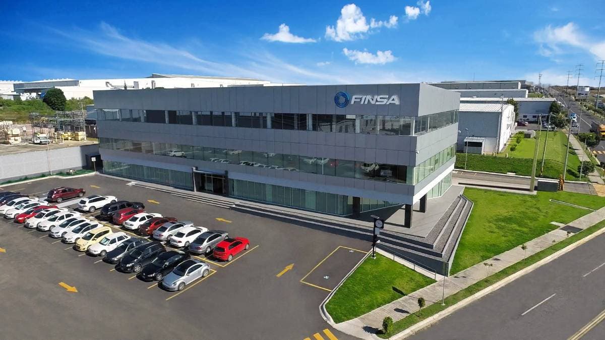 Hallan toma clandestina de combustible en bodega del parque industrial Finsa, en Cuautlancingo