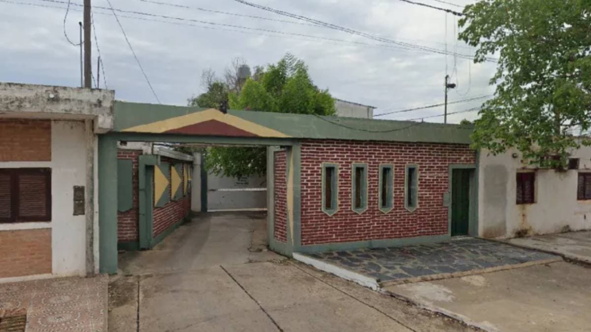 Mujer de 69 años fallece en motel de Argentina; acompañante era su vecino y amante