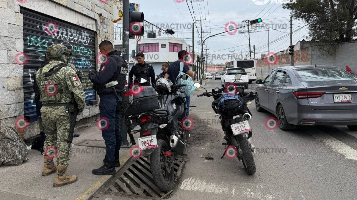 Carteristas atacan a policía auxiliar en Puebla tras robar celular en la Ruta 18; quedó inconsciente en la banqueta