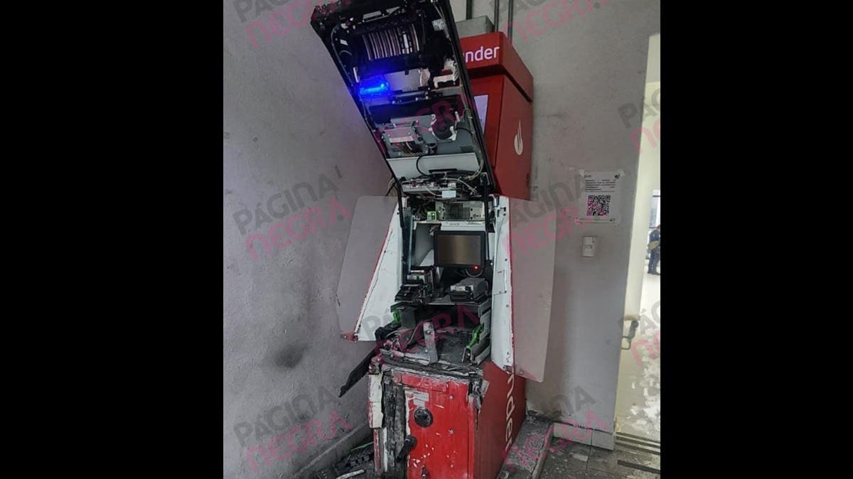 Intentan robar cajero Santander en Plaza Centro Sur, pero fallan y huyen sin un solo peso