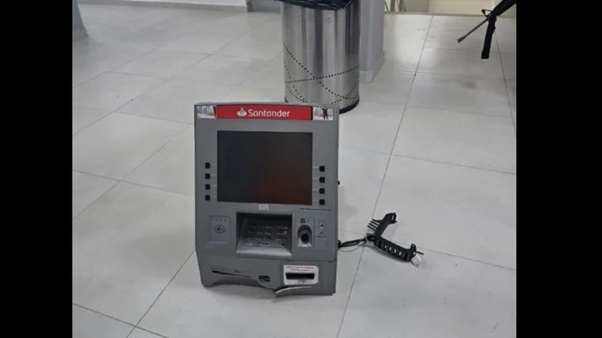 Intento de robo al SNTE: amarran al vigilante y destrozan oficinas en González Ortega