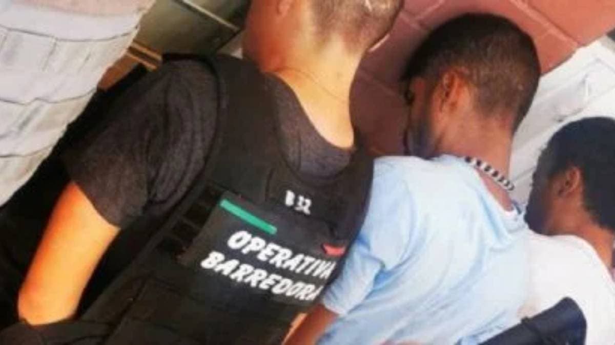 Caen cinco presuntos miembros de “La Barredora” en Puebla: uno vestía uniforme militar apócrifo