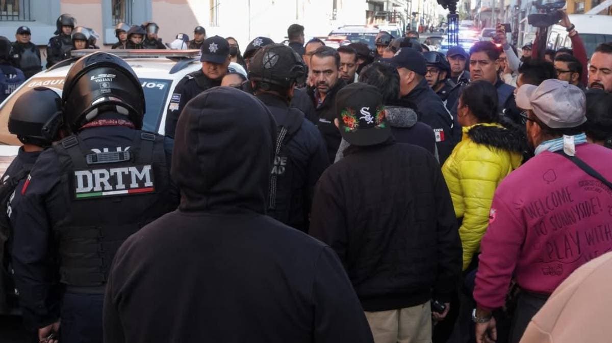 Policías, cuotas y sospechas en el corazón de Puebla: lo que hay detrás del presunto “cobro de piso” en el Centro Histórico