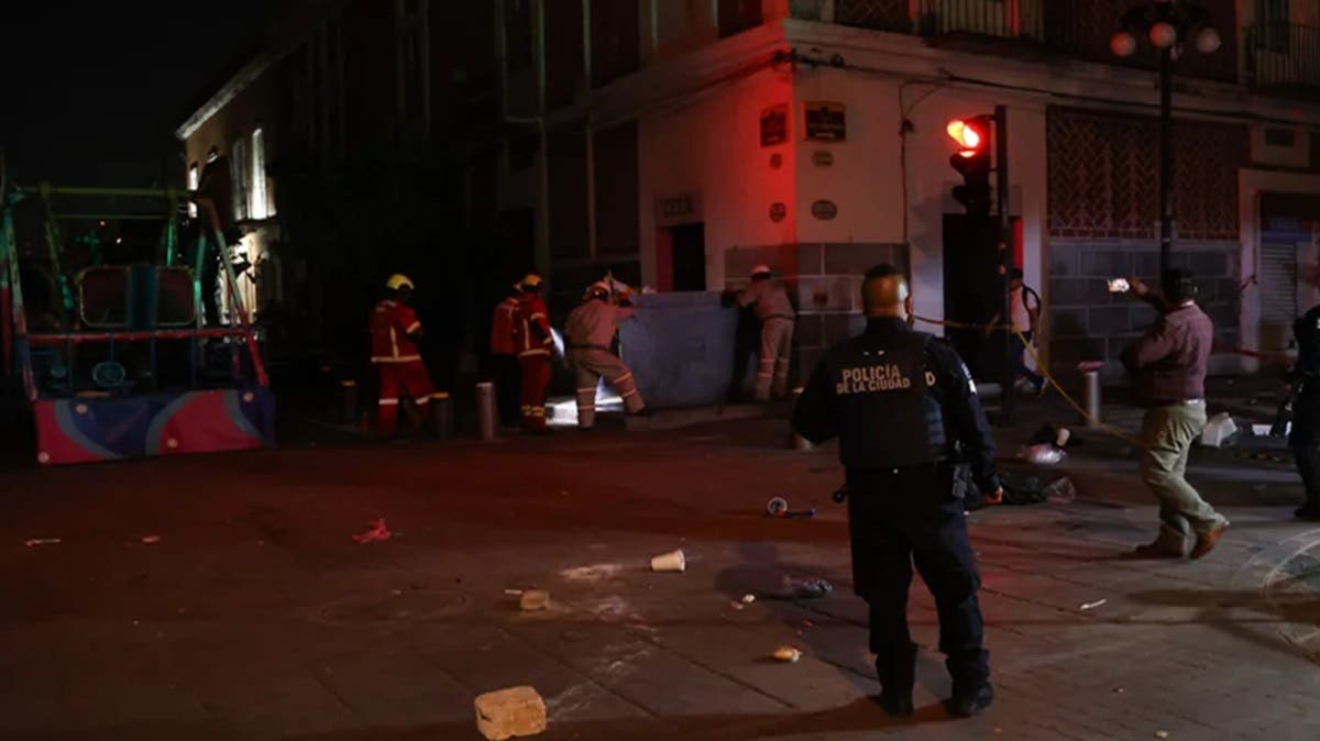 Falla en juego mecánico lanza a joven durante feria en Puebla; nadie llamó a los paramédicos