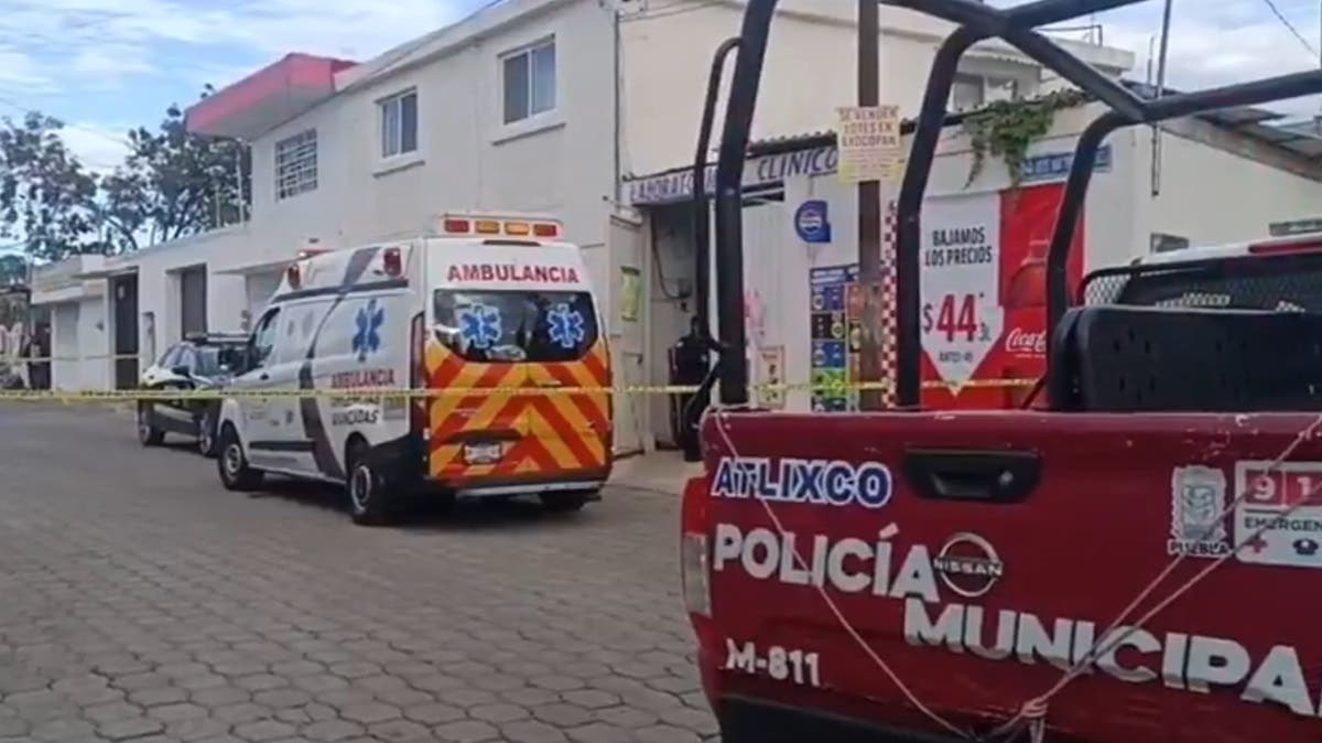 Motosicarios ejecutan a abuelito cuando abría su negocio en Atlixco, Puebla