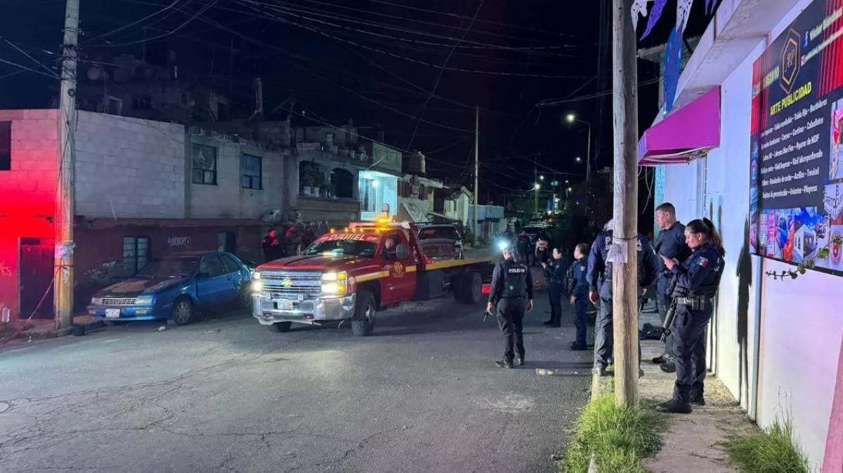 De un volantazo al caos: pelea entre conductores en Puebla termina en violencia y caos vial
