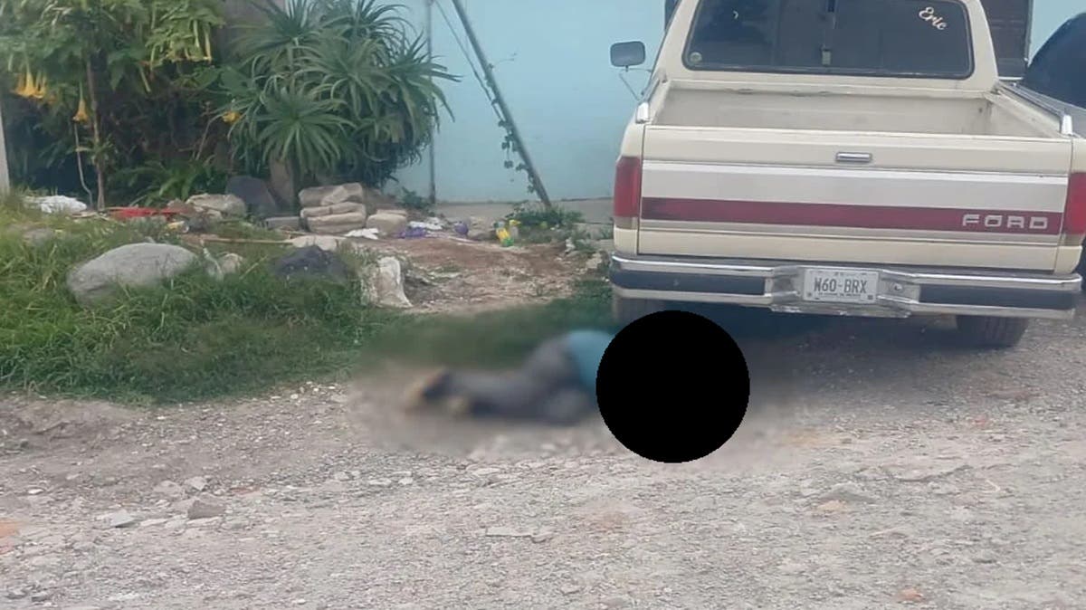 Tarde violenta en Puebla: hallan a joven baleado bajo una camioneta