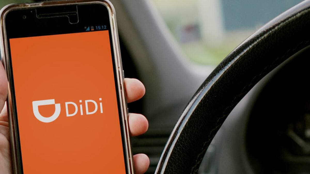 Chofer de DiDi es asaltado y abandonado maniatado en Cuautlancingo; delincuentes tomaron el viaje en la Fiscalía de Puebla