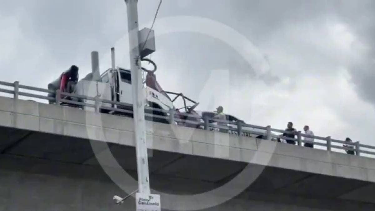 Tragedia en la autopista México-Puebla: Mueren dos policías estatales en cumplimiento del deber