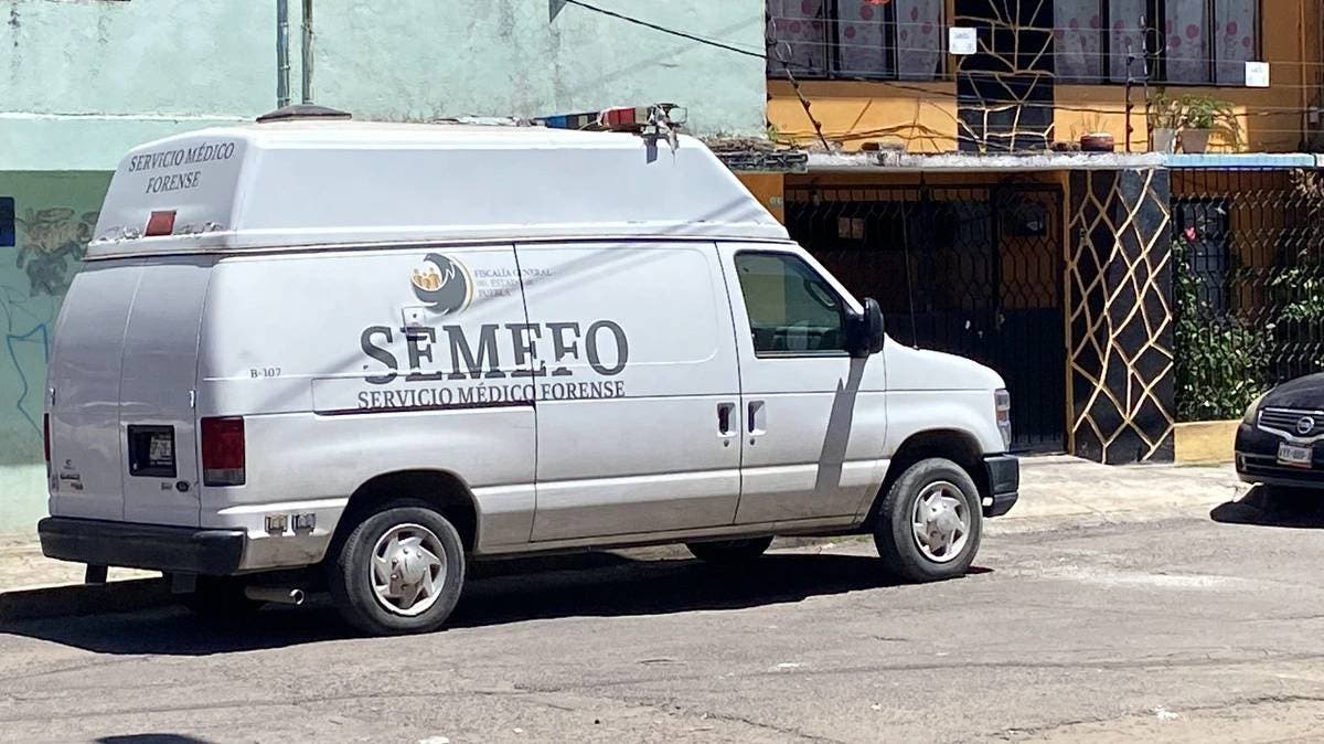 Hallan sin vida a un adulto mayor en Puebla; vecinos alertaron por fuerte olor