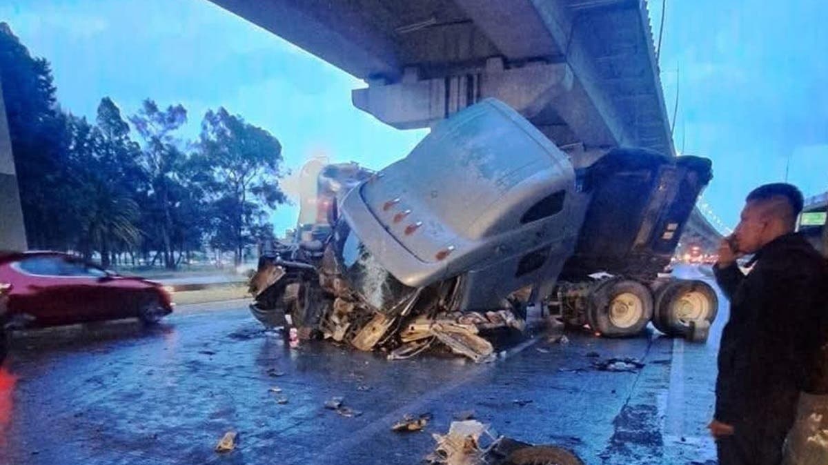 Autopista México–Puebla en caos: bloqueos, accidentes y obras detienen el avance este 13 de agosto