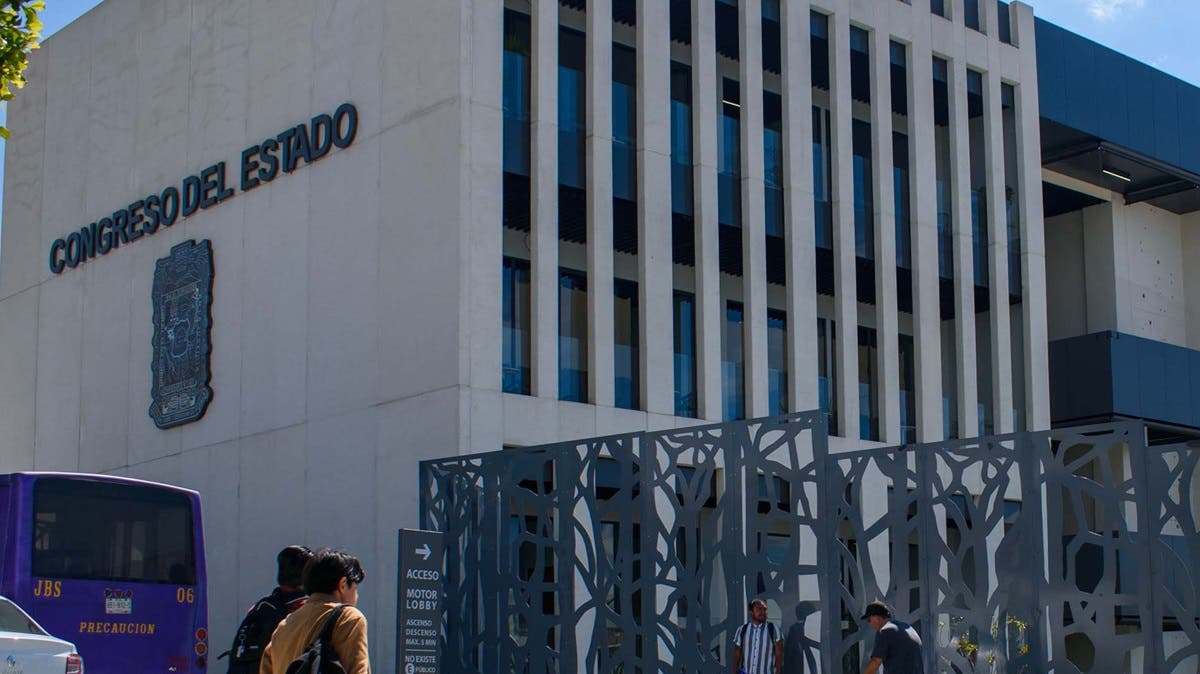 Alerta en Puebla: Dejan cabeza con mensaje de amenaza a metros del nuevo Congreso