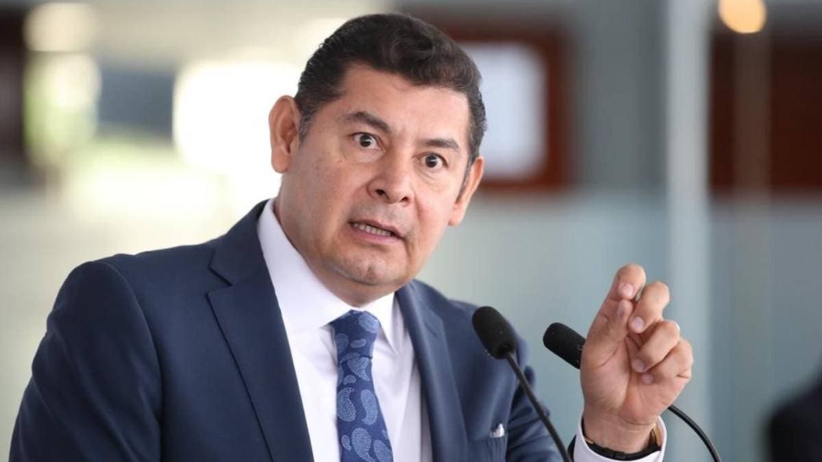 Armenta acusa a medios: prefieren balaceras que hablar de menos pobreza en Puebla