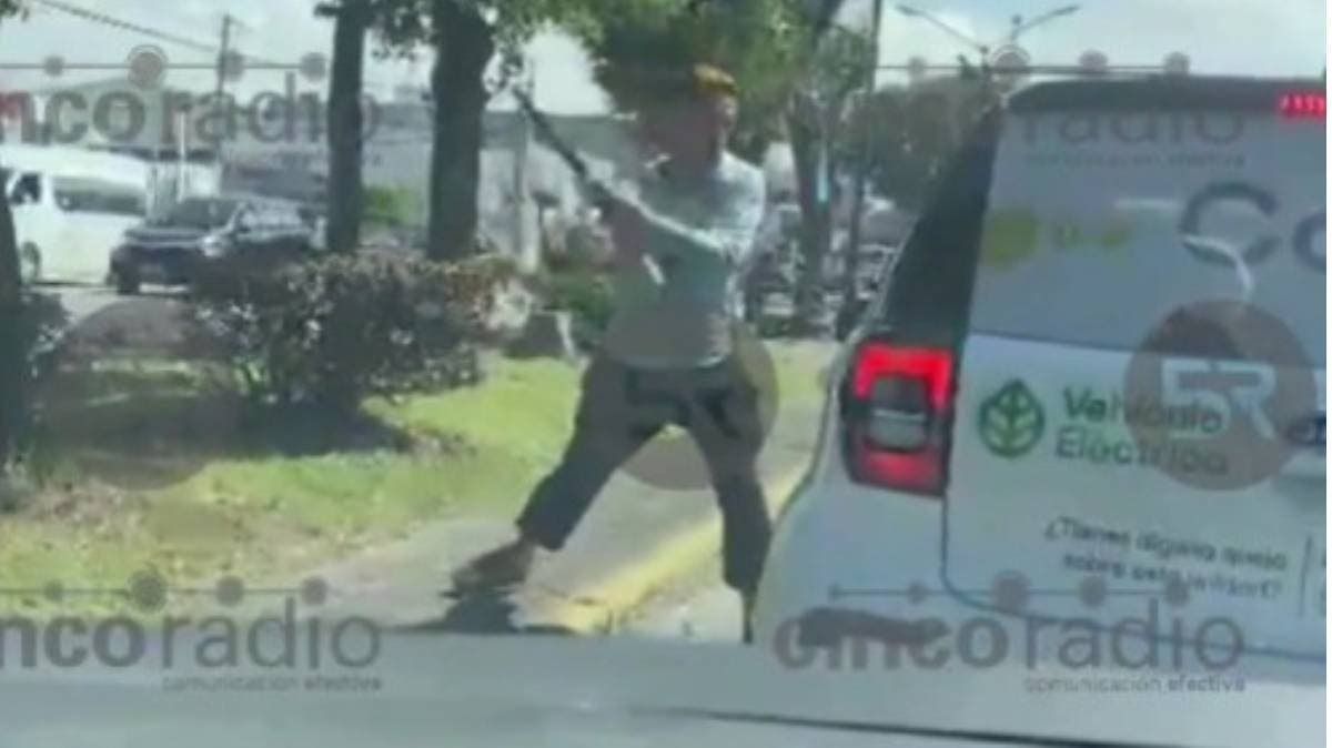 Alertan por limpiaparabrisas agresivo en Bulevar Norte; automovilistas piden precaución