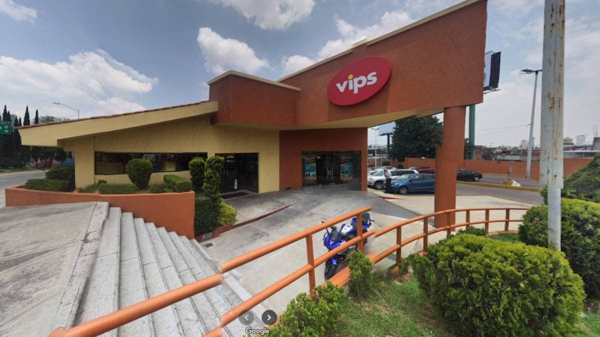 Asalto armado en VIPS de Plaza Las Ánimas sacude a Puebla; empleados vivieron momentos de terror