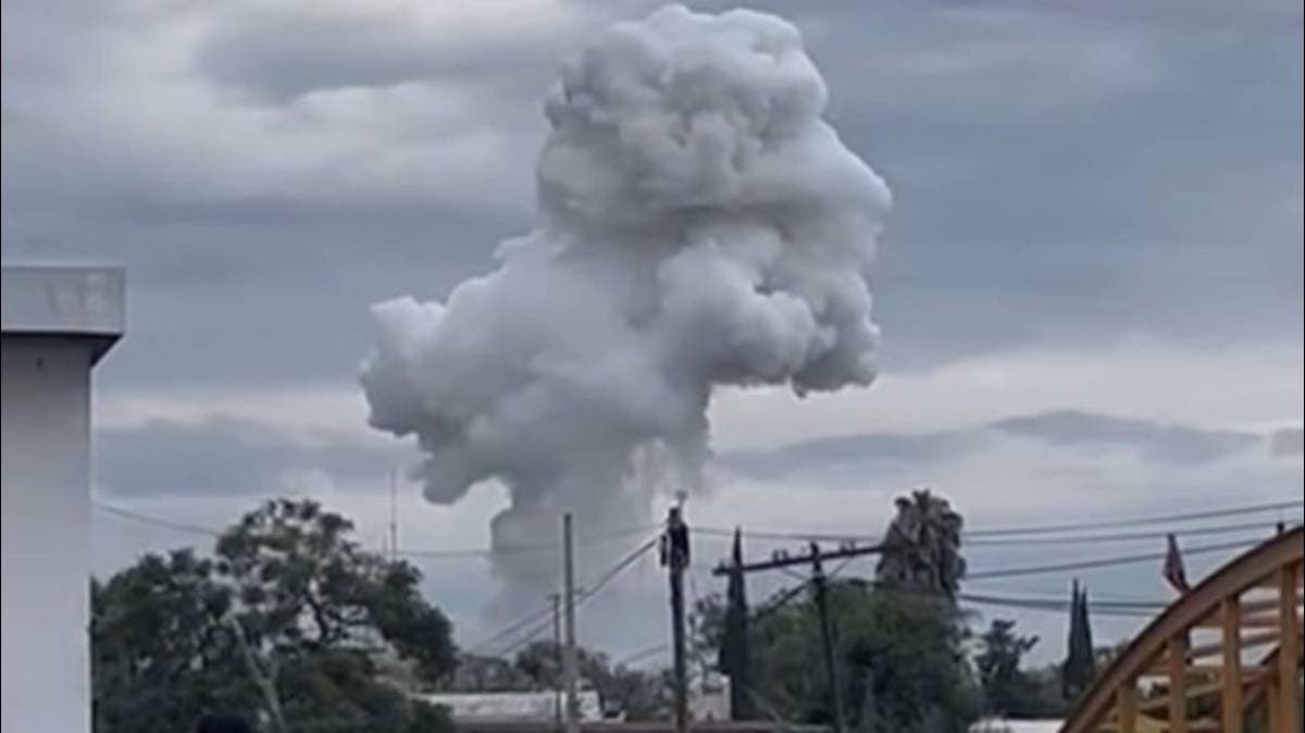 Explosión en taller de pirotecnia sacude a San Miguel Zacaola; humo y estruendo alarman a comunidades vecinas