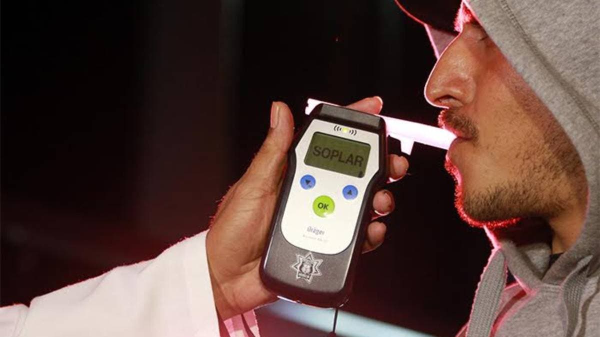 Diputado de Morena en Puebla propone hasta 18 años de cárcel para conductores ebrios o bajo drogas