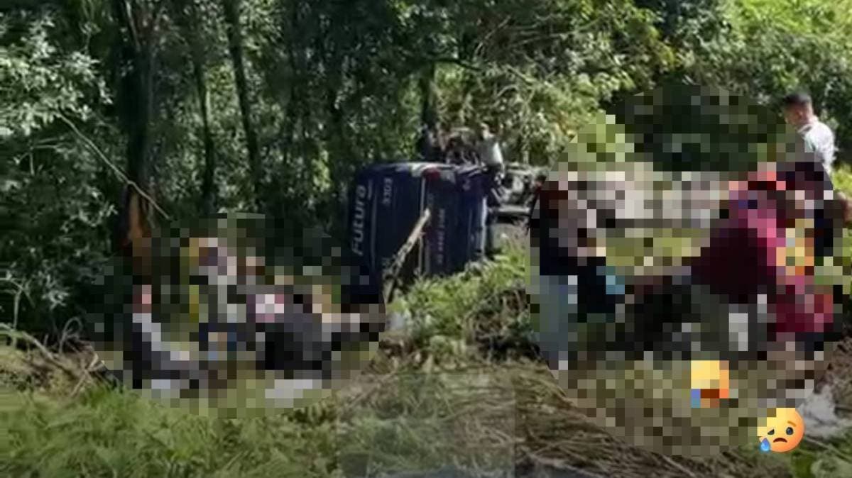Accidente en Huauchinango: autobús de Futura cae a un barranco, al menos 20 lesionados