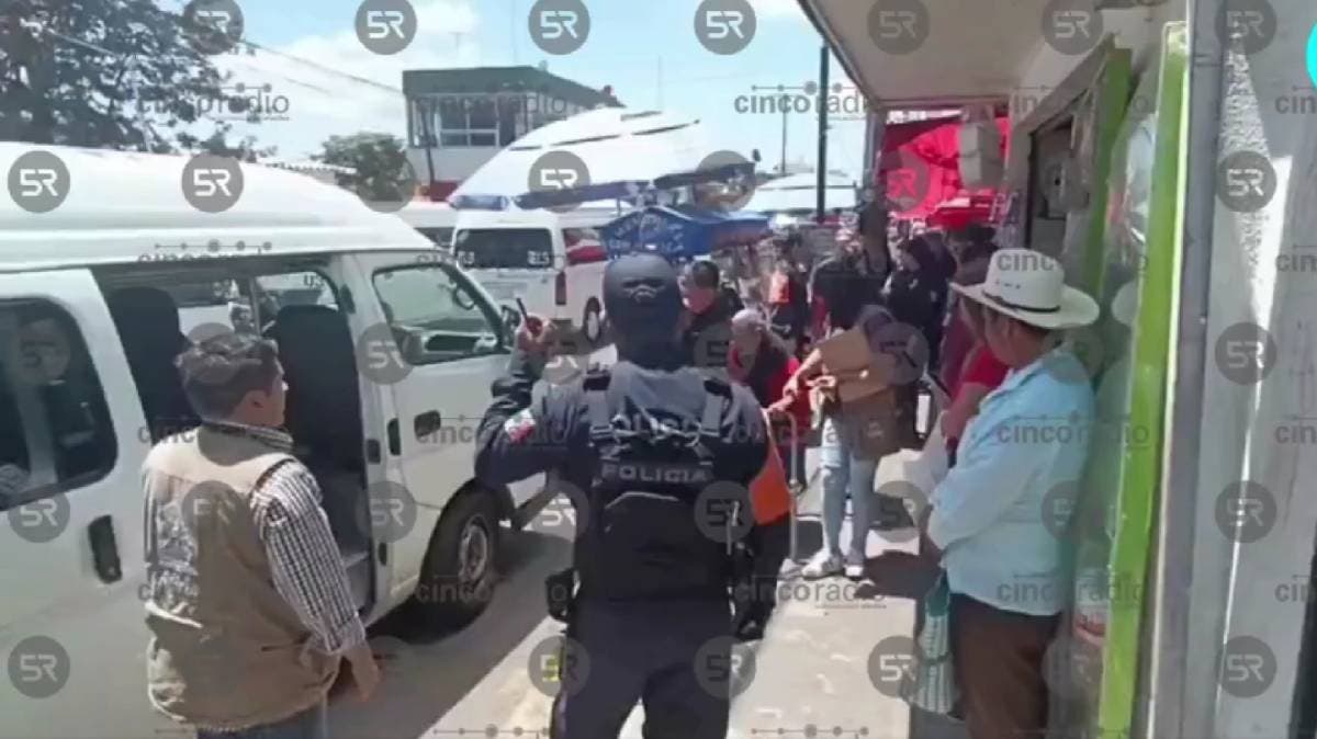 Solidaridad en Atlixco: trabajadoras defienden a abuelita presuntamente maltratada por su nieta en plena calle