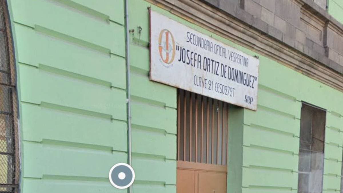 Asalto en secundaria de Puebla: delincuentes armados roban 10 mil pesos y amagan a maestros