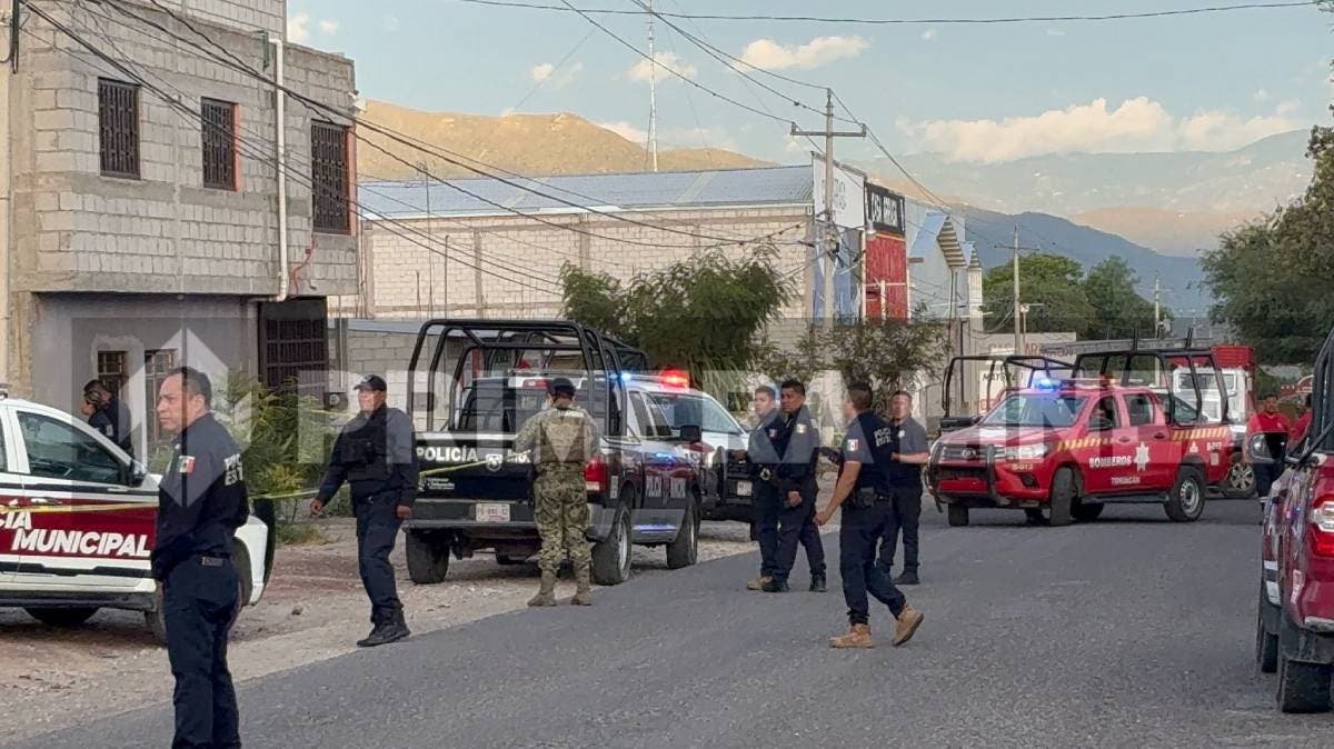 Tragedia en Tehuacán: Mujer es asesinada a balazos frente a su hijo en la carretera Tehuacán-Teotitlán