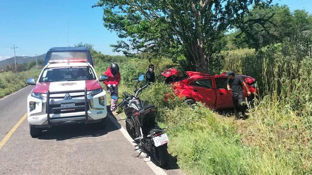 Tragedia en la carretera Chinantla-Palomas: cuatro vidas perdidas en brutal choque contra árbol