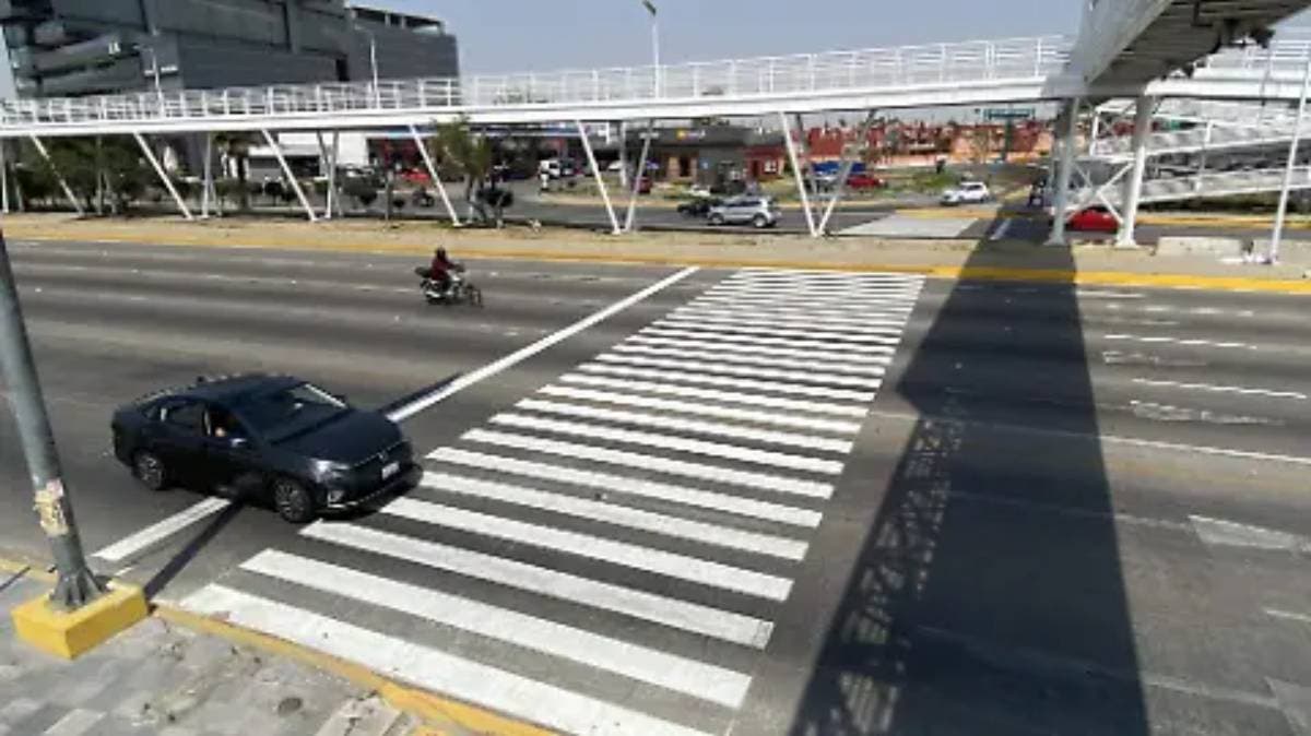 Vía Atlixcáyotl: no volverá el cruce peatonal en Cúmulo de Virgo, confirma Infraestructura