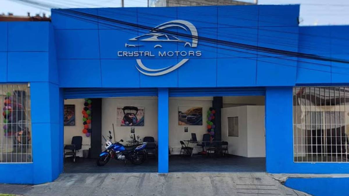 Operativo en Crystal Motors Puebla: Fiscalía investiga presunto fraude con venta de autos