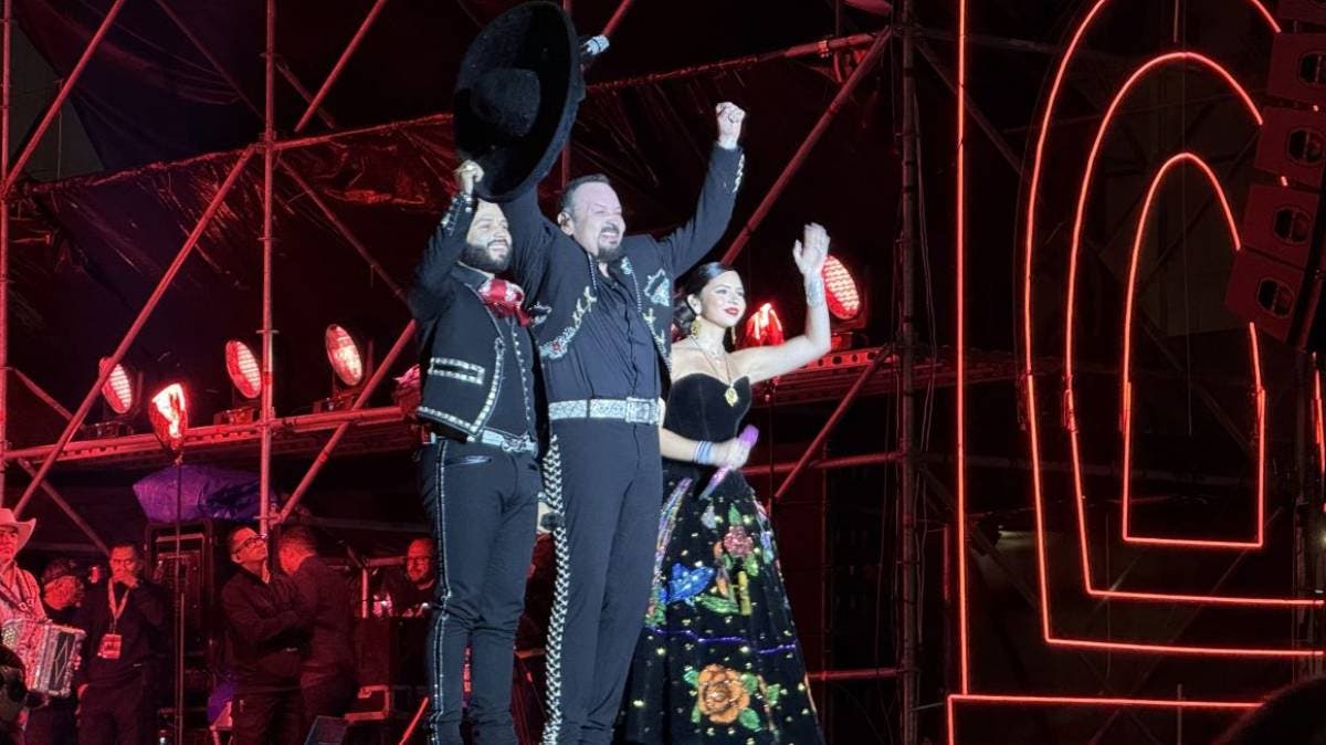 Gritan “Cazzu” a Ángela Aguilar en concierto del 15 de septiembre en Guadalajara