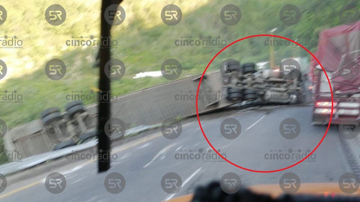 Colapsa la México-Puebla: Cierre parcial por accidente de tráiler y filas kilométricas