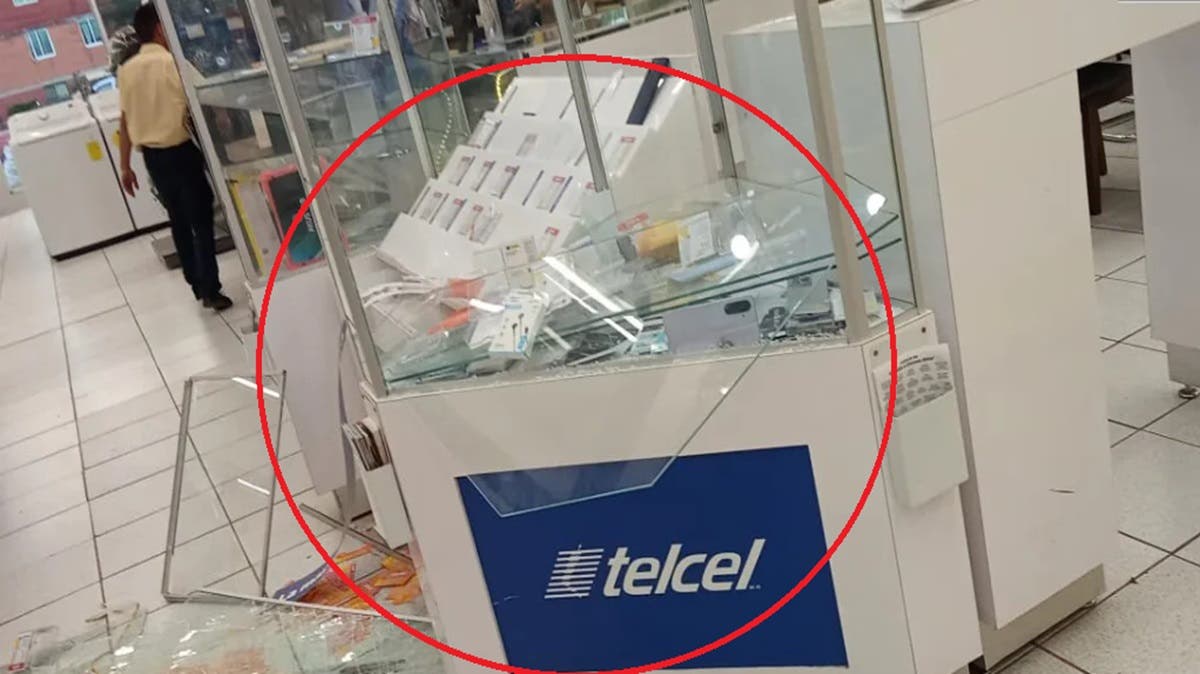 Otro asalto a Coppel en Puebla: rompen vitrinas y roban celulares en sucursal de Chapulco