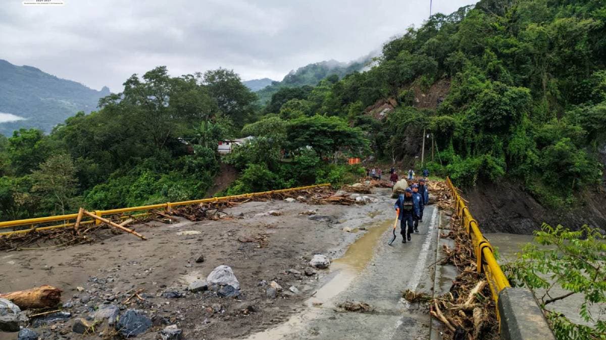 Gobierno de Puebla llama a alcaldes a mantener imparcialidad en entrega de apoyos tras lluvias en la Sierra Norte