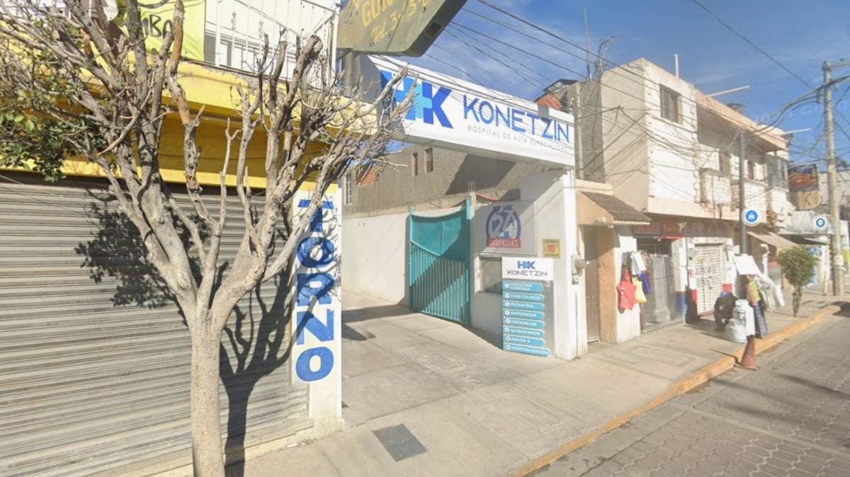 Mujer entra a clínica de Tehuacán por una curación y termina al borde de la muerte: su familia exige respuestas