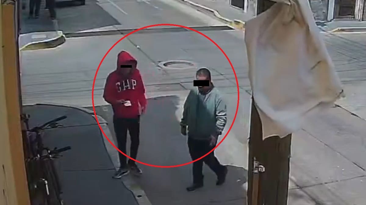 Lo engañó con una sonrisa: estafador roba celular a joven en Cholula (VIDEO)