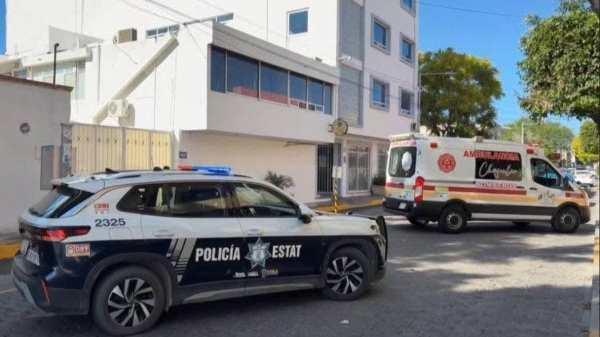 Padre e hijo son baleados durante asalto en carretera de Veracruz; ciudadanos los trasladan hasta Puebla para salvarles la vida